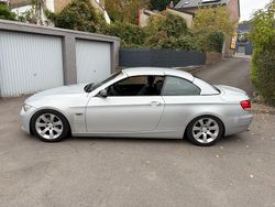 Grau Gebraucht 2007 BMW 320 Cabriolet Cabrio | 7.000 €