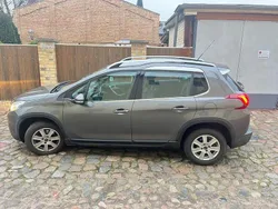 Grau Gebraucht 2017 Peugeot 2008 Active SUV | 11.099 € (Fairer Preis)