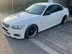 Weiß Gebraucht 2013 BMW 325 M Sport Coupé | 17.990 €