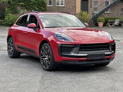 Karminrot Gebraucht 2022 Porsche Macan SUV | 69.790 € (Fairer Preis)