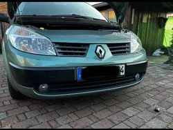 Grün Gebraucht 2004 Renault Scénic II Van / Kleinbus | 4.200 € (Etwas zu teuer)