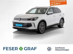 Pure white Gebraucht 2024 VW Tiguan Life SUV | 36.880 € (Fairer Preis)