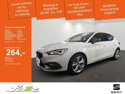 Weiß Gebraucht 2022 Seat Leon FR Limousine | 18.470 € (Fairer Preis)