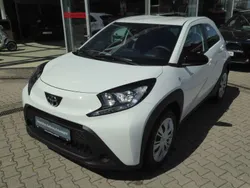 Schneeweiß Neu 2025 Toyota Aygo Business Edition Kleinwagen | 18.490 €