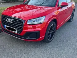Rot Gebraucht 2020 Audi Q2 Sport SUV | 27.700 € (Etwas zu teuer)
