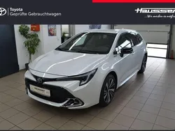 Weiß Neu 2025 Toyota Corolla Kombi | 37.440 €