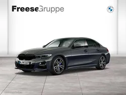 Grau Gebraucht 2021 BMW 330 M Sport Limousine | 36.990 € (Fairer Preis)