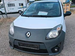 Weiß Gebraucht 2009 Renault Twingo Kleinwagen | 2.190 €