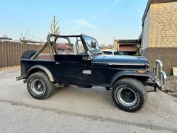 Schwarz Gebraucht 1978 Jeep CJ SUV | 16.000 €