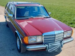 Schwarz Gebraucht 1984 Mercedes E230 Kombi | 12.290 €