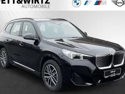 Schwarz Neu 2025 BMW iX1 Luxury Line SUV | 43.990 € (Guter Preis)