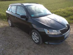 Schwarz Gebraucht 2015 Skoda Fabia Ambition Kombi | 6.250 € (Fairer Preis)