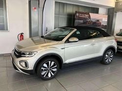 Beige Gebraucht 2024 VW T-Roc Cabriolet Move Cabrio | 28.900 € (Guter Preis)
