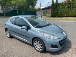 Blau Gebraucht 2010 Peugeot 207 Limousine | 3.250 € (Fairer Preis)