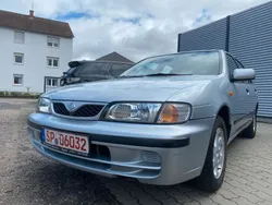 Blau Gebraucht 2000 Nissan Almera Limousine | 3.750 €