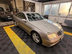 Silber Gebraucht 2008 Mercedes CLK200 Avantgarde Coupé | 4.800 € (Superpreis)