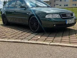 Grün Gebraucht 2001 Audi A4 Kombi | 1.700 € (Teuer)