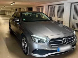 Grau Gebraucht 2020 Mercedes E200 Avantgarde Limousine | 31.900 € (Teuer)
