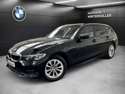 Schwarz Gebraucht 2022 BMW 318 Sport Line Kombi | 22.880 € (Guter Preis)