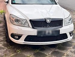 Weiß Gebraucht 2011 Skoda Octavia Limousine | 7.000 € (Etwas zu teuer)