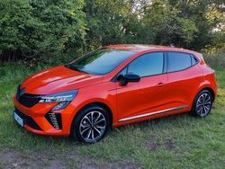 Orange Gebraucht 2025 Renault Clio V Techno Kleinwagen | 18.999 € (Fairer Preis)