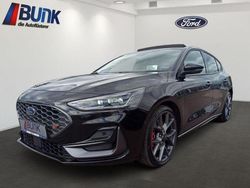 Agate black metallic Gebraucht 2023 Ford Focus ST Limousine | 30.490 € (Fairer Preis)