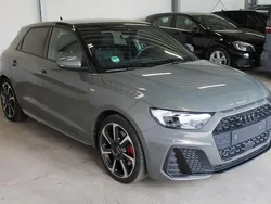 Grau Gebraucht 2023 Audi A1 Sportback S-Line Kleinwagen | 28.950 € (Fairer Preis)