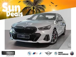 M brooklyn grau metallic Gebraucht 2024 BMW i5 Comfort Edition Limousine | 65.500 €