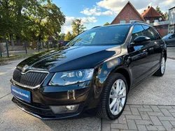 Black magic (metallic) Gebraucht 2016 Skoda Octavia Joy Kombi | 11.990 € (Fairer Preis)