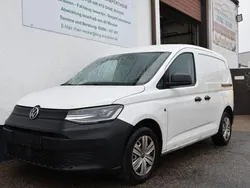 Candyweiss Gebraucht 2018 VW Caddy Van / Kleinbus | 7.990 € (Guter Preis)