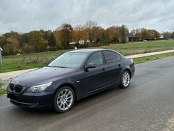 Blau Gebraucht 2009 BMW 530 M Sport Limousine | 10.200 € (Guter Preis)