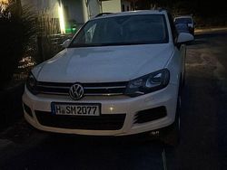 Weiß Gebraucht 2010 VW Touareg Exclusive SUV | 10.600 € (Etwas zu teuer)