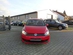 Rot Gebraucht 2009 VW Golf Plus Cross Comfortline Van / Kleinbus | 6.399 € (Fairer Preis)