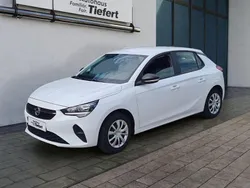 Weiß Gebraucht 2022 Opel Corsa Limousine | 13.960 € (Etwas zu teuer)