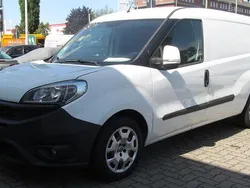Weiß Gebraucht 2017 Fiat Doblò Van / Kleinbus | 9.390 € (Etwas zu teuer)