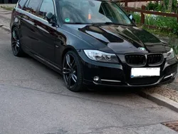Schwarz Gebraucht 2011 BMW 320 Kombi | 7.000 € (Fairer Preis)