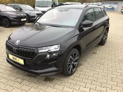 Schwarz Neu 2024 Skoda Karoq SportLine SUV | 35.990 € (Fairer Preis)