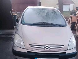 Silber Gebraucht 2005 Citroën Xsara Picasso Van / Kleinbus | 1.700 €