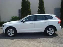 Ice white, solid / solid Gebraucht 2022 Volvo XC60 Momentum SUV | 33.400 € (Guter Preis)