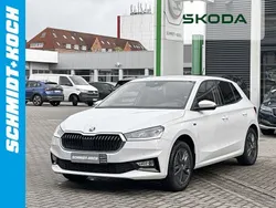 Weiß Gebraucht 2024 Skoda Fabia Drive Limousine | 22.990 € (Fairer Preis)