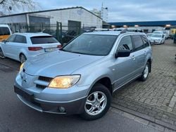 Silber Gebraucht 2009 Mitsubishi Outlander Intense SUV | 3.299 € (Superpreis)