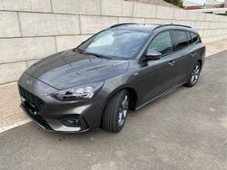 Grau Gebraucht 2019 Ford Focus ST-Line Kombi | 17.200 € (Fairer Preis)