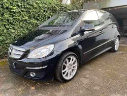 Schwarz Gebraucht 2008 Mercedes B200 Van / Kleinbus | 4.000 € (Guter Preis)