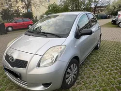 Silber Gebraucht 2009 Toyota Yaris Kleinwagen | 2.900 € (Fairer Preis)