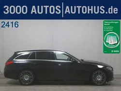 Granitgrün Gebraucht 2023 Mercedes V220 Van / Kleinbus | 43.890 €