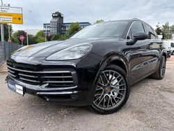 Schwarz Gebraucht 2018 Porsche Cayenne S Chrono SUV | 41.999 €