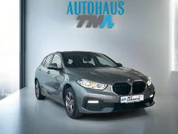 Grau Gebraucht 2022 BMW 118 Sport Line Kleinwagen | 22.990 € (Guter Preis)