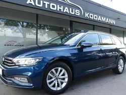 Blau Gebraucht 2023 VW Passat Business Kombi | 23.950 € (Fairer Preis)