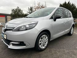 Silber Gebraucht 2015 Renault Scénic III LIMITED Van / Kleinbus | 9.800 € (Etwas zu teuer)