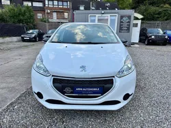 Blanc banquise Gebraucht 2014 Peugeot 208 Access Kleinwagen | 4.190 € (Guter Preis)